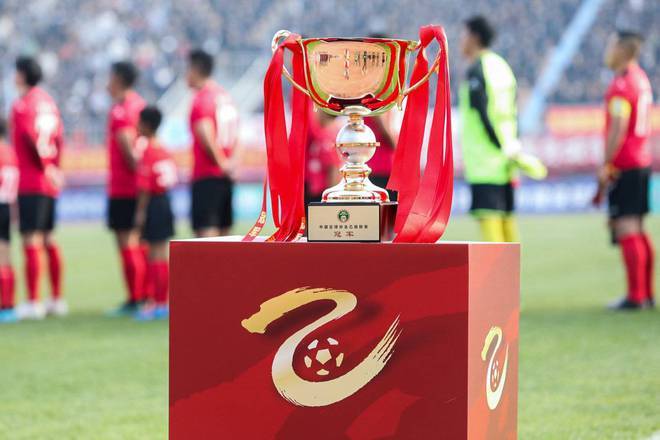 欧冠手机观看-球员成主帅，老板却变球员！中乙上海2队调剂北区，朱骏将遇成亮