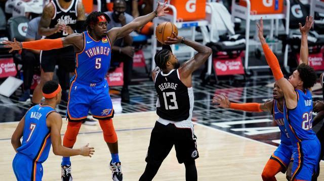 欧冠官网入口-6连胜跃居联盟榜首！快艇进攻无解 主帅仍有新目标